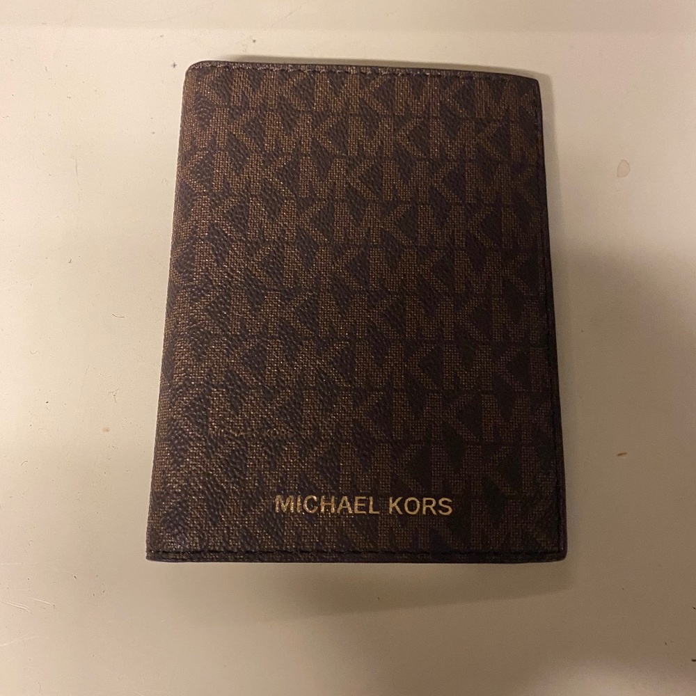 Michael Kors billfold wallet